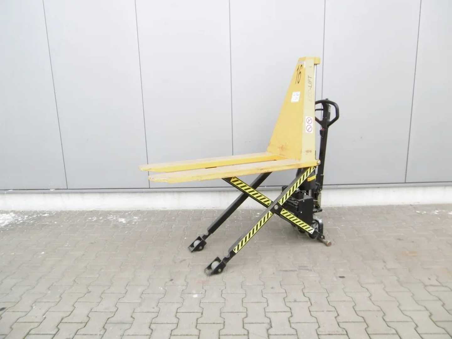 Chariot élévateur d'occasion WEITERE SHW ECO 10 E ELEKTRO WEITERE (13066790)