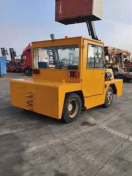 Chariot élévateur d'occasion WEITERE ZEPHIR 650 DIESEL SCHLEPPER (13014093)