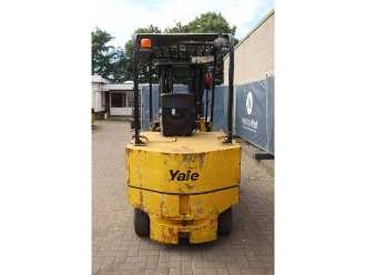 Chariot élévateur d'occasion YALE ERC50AKE ELEKTRO VIERRADFRONTSTAPLER (13062909)