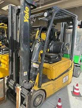 Chariot élévateur d'occasion YALE ERP16VT ELEKTRO DREIRADFRONTSTAPLER (12949744) backdrop