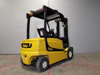 Chariot élévateur d'occasion YALE ERP35 VL ELEKTRO VIERRADFRONTSTAPLER (13035560)