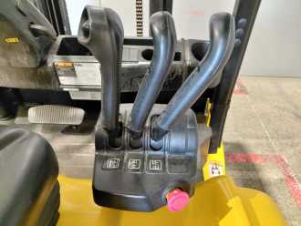 Chariot élévateur d'occasion YALE ERP35 VL ELEKTRO VIERRADFRONTSTAPLER (13035560)
