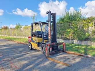 Chariot élévateur d'occasion YALE GLP35VX GAS VIERRADFRONTSTAPLER (12911695)