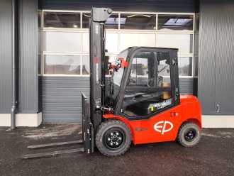 Used Forklift Truck EP EFL382X5 ELEKTRO VIERRADFRONTSTAPLER (13014139)