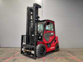 Used Forklift Truck HANGCHA XF35D-2 (CPCD35-X2H7F1) DIESEL VIERRADFRONTSTAPLER (12968485) backdrop