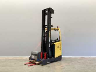 Used Forklift Truck HYSTER R1.6 ELEKTRO SCHUBMASTSTAPLER (13057398) backdrop