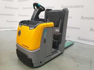 Used Forklift Truck JUNGHEINRICH ECE 310 Li 115-56 ELEKTRO NIEDERHUBWAGENFAHRERSTAND (13063362) backdrop