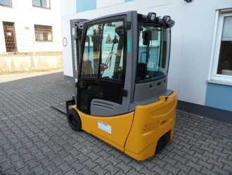 Used Forklift Truck JUNGHEINRICH EFG 220 - Voll-Freihub - Kabine ELEKTRO DREIRADFRONTSTAPLER (13074487)