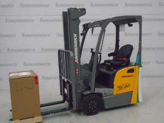 Used Forklift Truck JUNGHEINRICH EFG BA 113 SP GE 115-500 DZ ELEKTRO VIERRADFRONTSTAPLER (13076395) backdrop