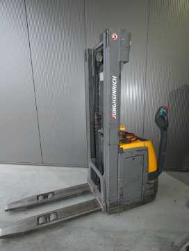 Used Forklift Truck JUNGHEINRICH EJC 212 ELEKTRO HOCHHUBWAGENDEICHSEL (13076042) backdrop