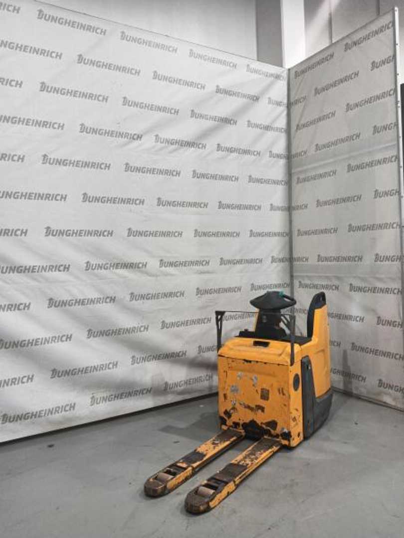 Used Forklift Truck JUNGHEINRICH ERE 225 FP KH Li 115-54 ELEKTRO NIEDERHUBWAGENFAHRERSTAND (13026501)