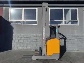 Used Forklift Truck JUNGHEINRICH ETV 216 Baujahr 2016 / HH 9,41M /Akku /TOP ZUSTAND ELEKTRO SCHUBMASTSTAPLER (13076310)