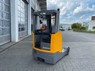 Used Forklift Truck JUNGHEINRICH ETV C16 / Triplex 5.72m / SS / nur 3.112h / 2016 DIESEL SCHUBMASTSTAPLER (13054136)
