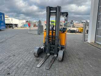 Used Forklift Truck JUNGHEINRICH ETV C16 / Triplex 5.72m / SS / nur 3.228h / 2016 DIESEL SCHUBMASTSTAPLER (13024728)