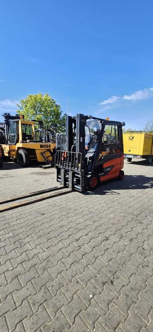 Used Forklift Truck LINDE E 30 HL-01/600 ELEKTRO VIERRADFRONTSTAPLER (13054822)