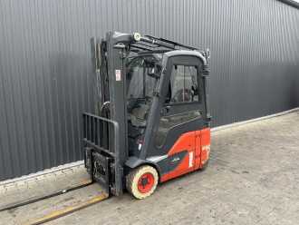 Used Forklift Truck LINDE E15-02 ELEKTRO DREIRADFRONTSTAPLER (13050578) backdrop
