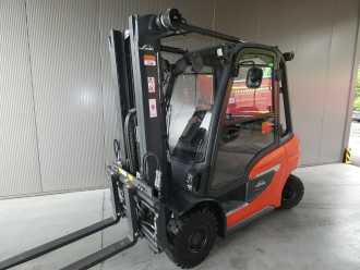 Used Forklift Truck LINDE H25 D DIESEL VIERRADFRONTSTAPLER (13076066) backdrop