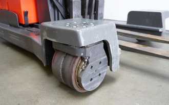 Used Forklift Truck LINDE R 25 F 8923 ELEKTRO VIERWEGESTAPLER (13064571)