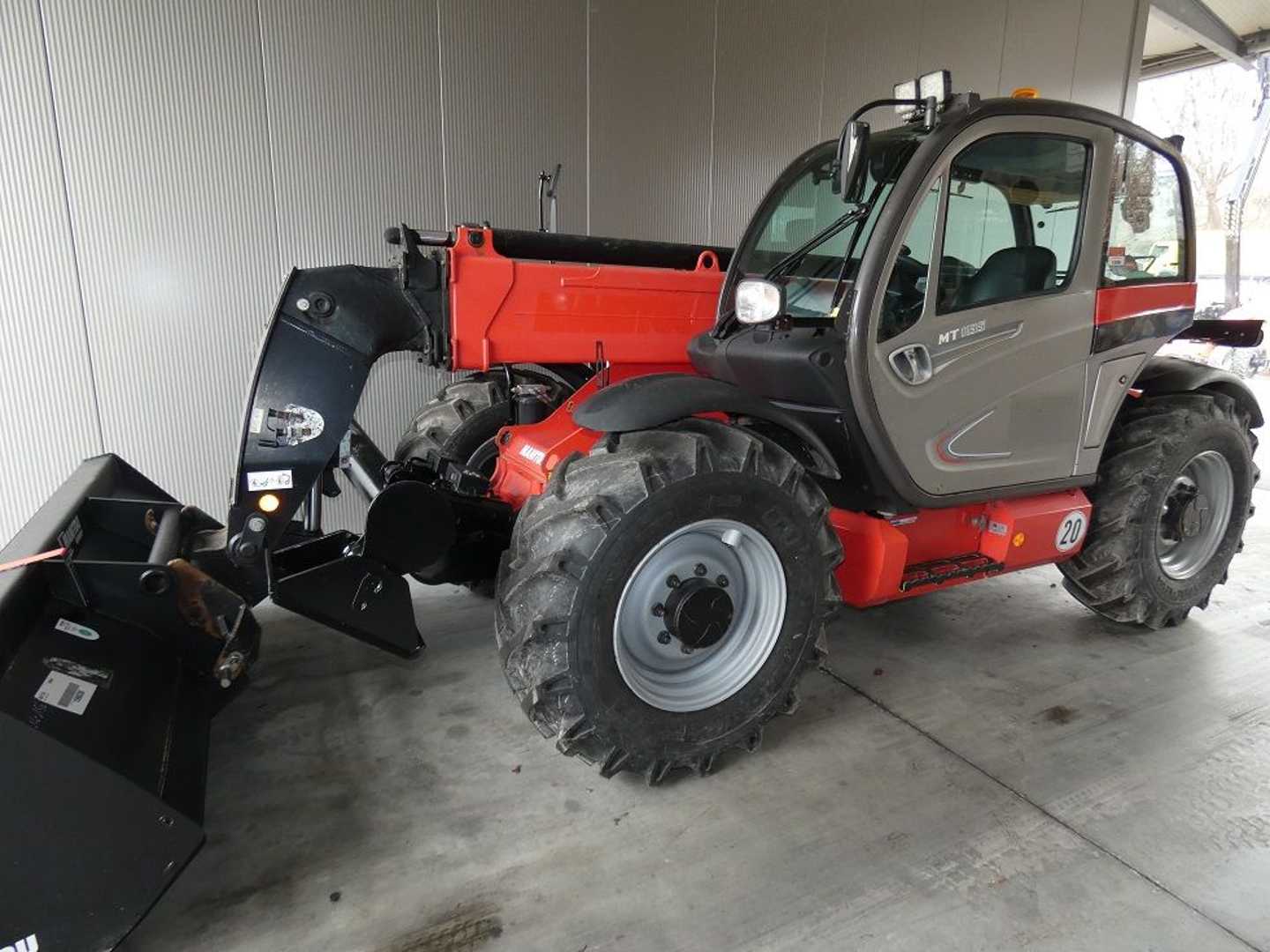 Used Forklift Truck MANITOU MT 1135 - 100 DS T5 DIESEL TELESKOPARMSTAPLER (13076076)