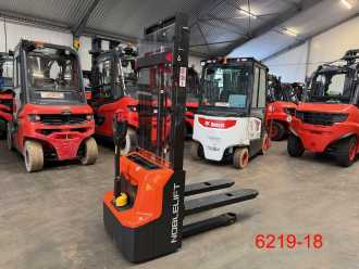Used Forklift Truck NOBLE PSE 12 B ELEKTRO HOCHHUBWAGENDEICHSEL (13063796) backdrop