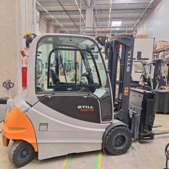 Used Forklift Truck STILL RX60-35 ELEKTRO VIERRADFRONTSTAPLER (12929916) backdrop