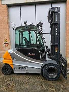 Used Forklift Truck STILL RX60-50/600 ELEKTRO VIERRADFRONTSTAPLER (13024042) backdrop