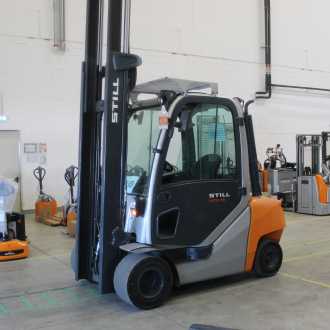 Used Forklift Truck STILL RX70-35 DIESEL VIERRADFRONTSTAPLER (12946650) backdrop