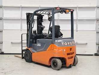 Used Forklift Truck TOYOTA 8FBMKT25 ELEKTRO VIERRADFRONTSTAPLER (13058626)