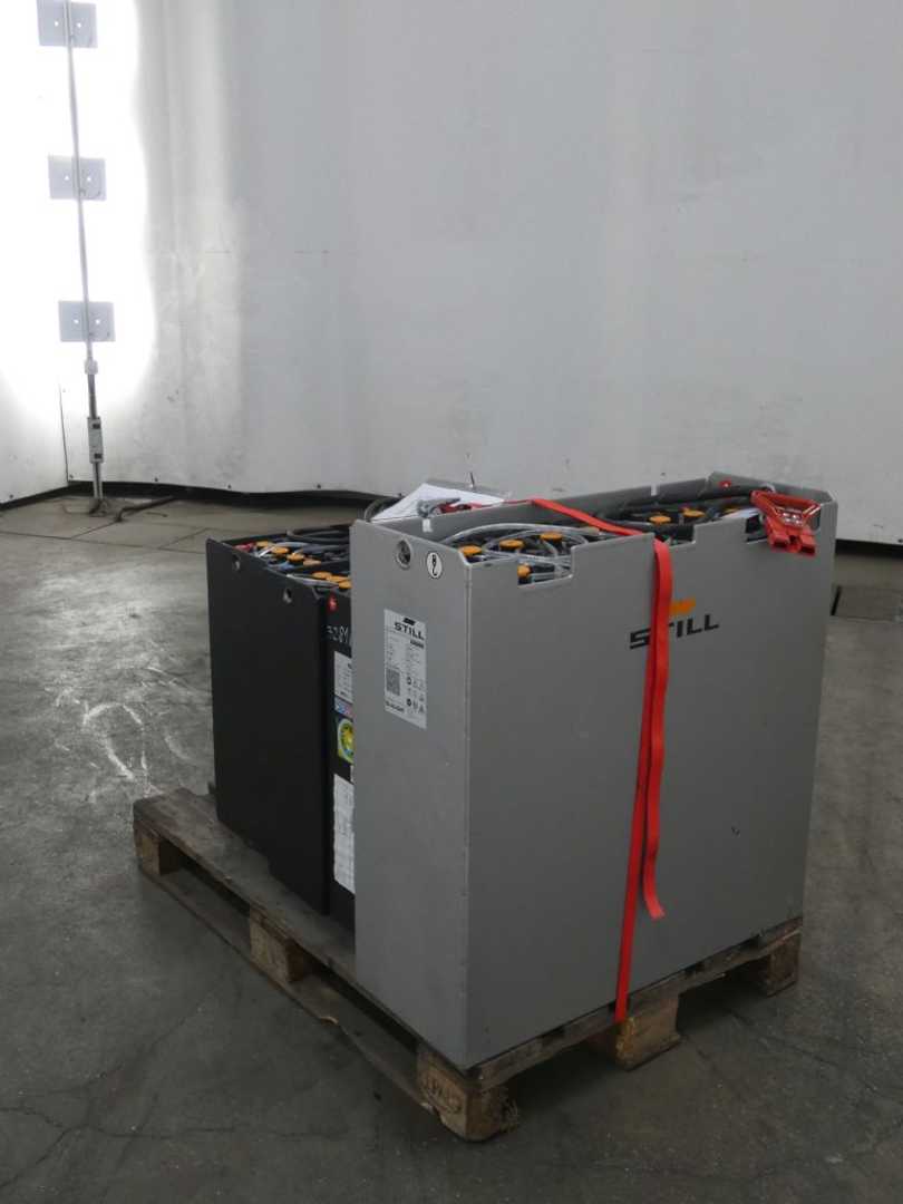 Used Forklift Truck WEITERE 4XBATTERIEN WEITERE WEITERE (13075918)
