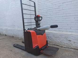 Gabelstapler gebraucht BT LPE200 FRUTERA ELEKTRO NIEDERHUBWAGENSEMIELEKTRISCH (13068569) backdrop