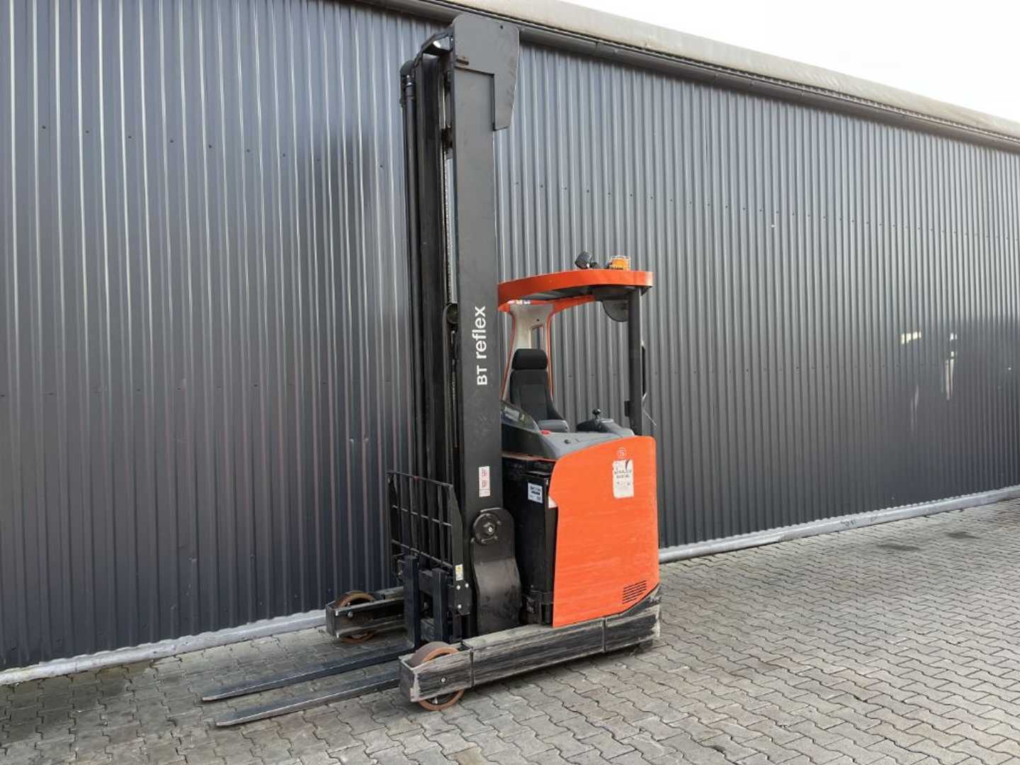 Gabelstapler gebraucht BT RRE140H ELEKTRO SCHUBMASTSTAPLER (13075654)