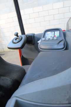 Gabelstapler gebraucht BT RRE160 ELEKTRO SCHUBMASTSTAPLER (13065177)