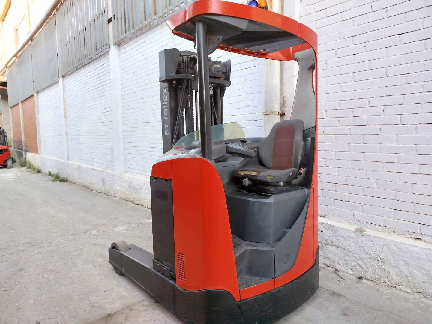 Gabelstapler gebraucht BT RRE200 ELEKTRO SCHUBMASTSTAPLER (13068501)