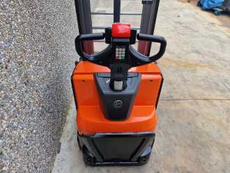 Gabelstapler gebraucht BT SWE120 ELEKTRO HOCHHUBWAGENDEICHSEL (13067335)