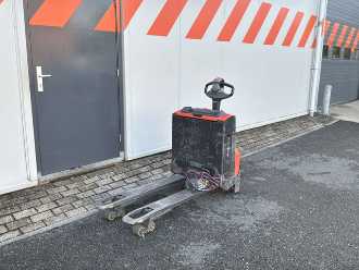 Gabelstapler gebraucht BT Toyota LWE140 ELEKTRO NIEDERHUBWAGENSEMIELEKTRISCH (13063937) backdrop