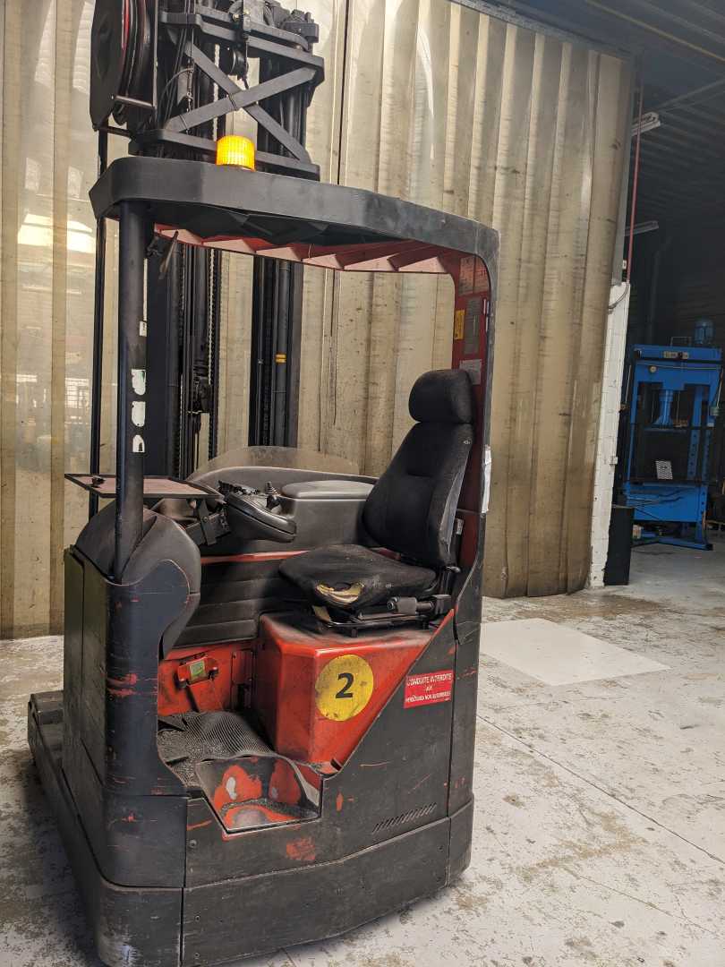 Gabelstapler gebraucht BT chariot élévateur à mât rétractable ELEKTRO SCHUBMASTSTAPLER (13052360)