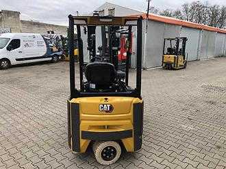 Gabelstapler gebraucht CATERPILLAR EP16ACNT ELEKTRO DREIRADFRONTSTAPLER (13074323)