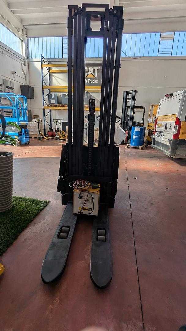 Gabelstapler gebraucht CATERPILLAR NSP16N2 ELEKTRO HOCHHUBWAGENDEICHSEL (13065707)