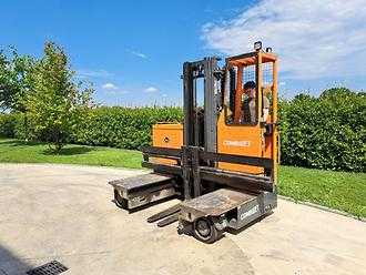 Gabelstapler gebraucht COMBILIFT C2500STE ELEKTRO VIERWEGESTAPLER (12978328) backdrop