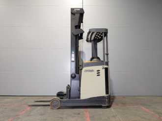 Gabelstapler gebraucht CROWN ESR 5260 ELEKTRO SCHUBMASTSTAPLER (13037348)