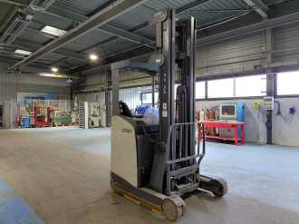 Gabelstapler gebraucht CROWN ESR5260-1.4 ELEKTRO SCHUBMASTSTAPLER (13000528)