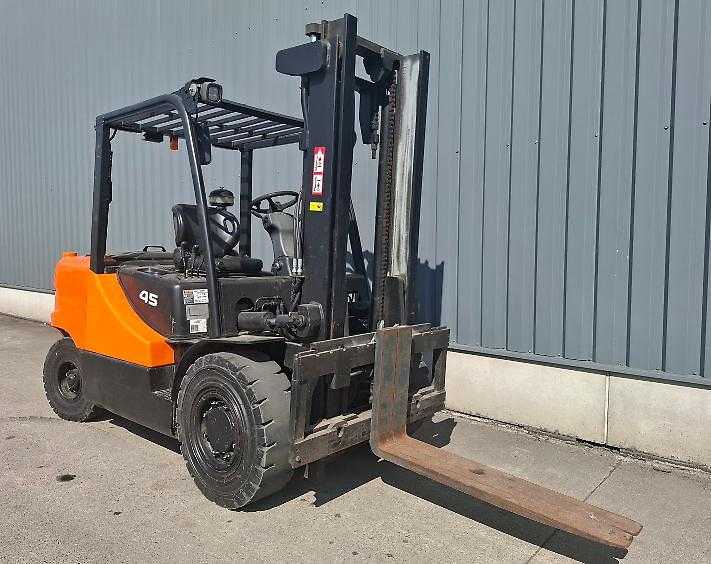 Gabelstapler gebraucht DOOSAN D45SC-5 DIESEL VIERRADFRONTSTAPLER (13073735)