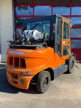 Gabelstapler gebraucht DOOSAN G45SC-5 GAS VIERRADFRONTSTAPLER (13056636)