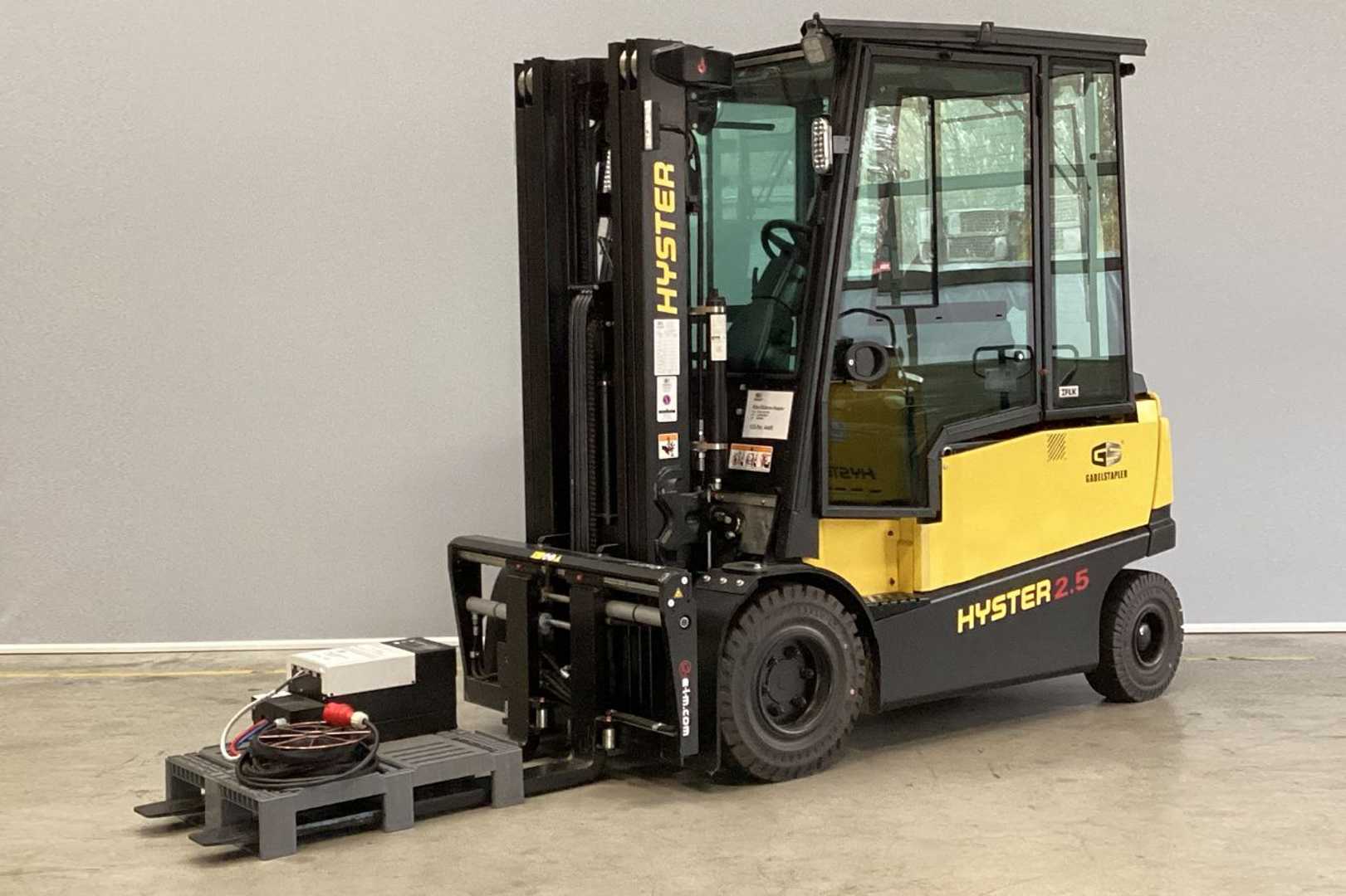Gabelstapler gebraucht HYSTER J2.50XN ELEKTRO VIERRADFRONTSTAPLER (13045833)