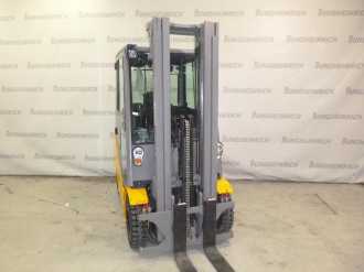 Gabelstapler gebraucht JUNGHEINRICH DFG 320s G120-500 DZ - 614355 DIESEL VIERRADFRONTSTAPLER (13041462) backdrop