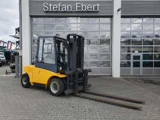 Gabelstapler gebraucht JUNGHEINRICH DFG 680 / 4.500mm / 2.413h / Zinkenverstellgerät DIESEL VIERRADFRONTSTAPLER (13033008)