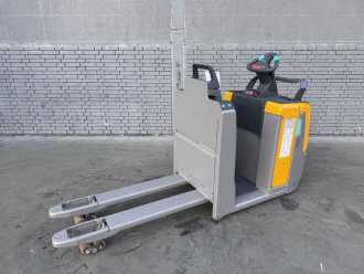 Gabelstapler gebraucht JUNGHEINRICH ECE 220 Baujahr 2022 / Stunden 363 /TOP CONDITION ELEKTRO NIEDERHUBKOMMISSIONIERER (13075485)