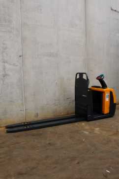 Gabelstapler gebraucht JUNGHEINRICH ECE 225 2400x510mm ELEKTRO NIEDERHUBKOMMISSIONIERER (13012446)