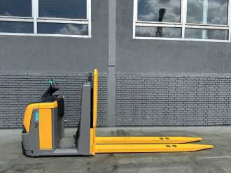 Gabelstapler gebraucht JUNGHEINRICH ECE 320 Baujahr 2017 / Stunden 3672 / Top Zustand ELEKTRO NIEDERHUBKOMMISSIONIERER (13001062)