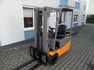 Gabelstapler gebraucht JUNGHEINRICH EFG 115 - Triplex - NEUE Batterie - aufgearbeitet ELEKTRO DREIRADFRONTSTAPLER (13064900)